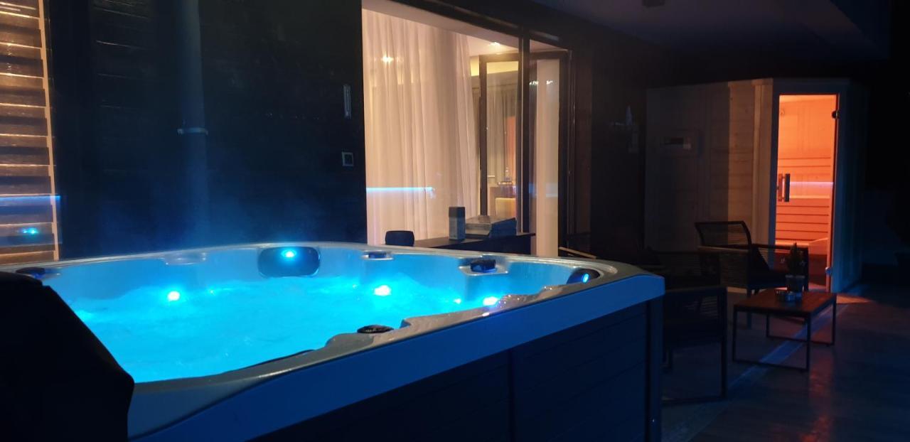 Mariah Spa Deluxe Apartment In Silver Mountain Пояна-Брашов Экстерьер фото